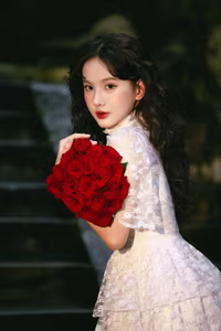 VGU No.149: White Dress Muse with Red Roses – Captivating Vintage Romance.-5