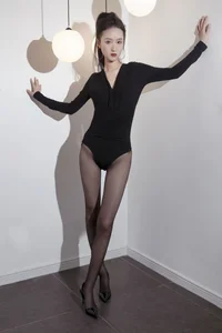 Sophisticated High Heels Fashion Editorial: Art Language Vol.9126 Featuring Stunning Model Yu Yu in Elegant Portrait Photography-3