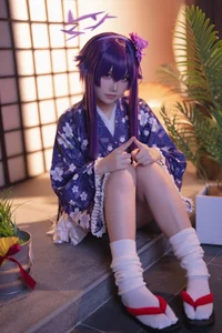 Ethereal New Year Elegance: Lunananya’s Stunning Igusa Haruka Cosplay from Blue Archive-10