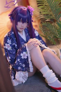 Ethereal New Year Elegance: Lunananya’s Stunning Igusa Haruka Cosplay from Blue Archive-16