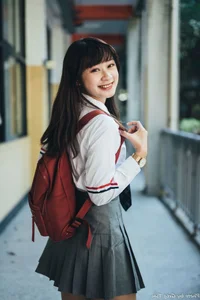 Elegant Campus Fashion: Ruoying’s Sophisticated Urban Style at the University of Science and Technology Beijing (USTB) with Chic Black Stockings-2