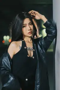 YiTuYu Vol.8615 Shi Yi: Fiery Allure & Decadent Style – A Mysterious Encounter-1