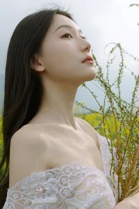 Ethereal Beauty: Xiao Yue Amidst Rapeseed Blooms in Art Language Vol.8948-24