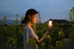 Ethereal Beauty: Xiao Yue Amidst Rapeseed Blooms in Art Language Vol.8948-11