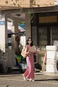 Captivating Grace: Long-Haired Beauty in Soft Pink Evokes Dreamy Serenity.-10