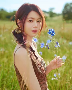 Michelle Chen’s Stunning Style Evolution: The Radiant Post-Divorce Glow-Up of the Iconic Little Dragon Maiden Actress-9