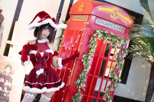 Coser Sanshuizi Dazzles in Charming Christmas Dress-13