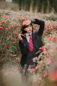 Discover the captivating allure of Xian Nu Juan in the stunning YiTuYu Vol.8695 collection-1