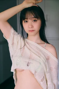 Dreamy Moe Iori in FRIDAY Digital Photo Book Capturing Love and Elegance-3