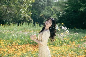 Ethereal Fairy Lake Photoshoot: Li Wo An An in YiTuYu艺图语 Vol.9379 Featuring Unique Floral Art and Dreamy Nature Aesthetics-8