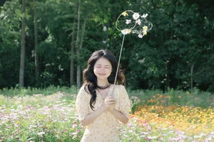 Ethereal Fairy Lake Photoshoot: Li Wo An An in YiTuYu艺图语 Vol.9379 Featuring Unique Floral Art and Dreamy Nature Aesthetics-0