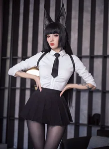 Captivating Aesthetic of Coser Xenon as Miyabi  in Modern Style-5