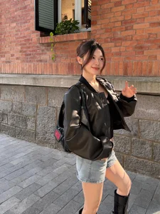 Ly Pham makes a stunning comeback with her sophisticated post-pregnancy fashion style-8