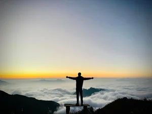 Chasing the Sea of Clouds: A Dreamy Sunrise Trek to Mount Muoi, Ky Quan San-4