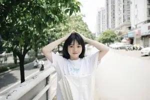 YiTuYu Vol.8664: Kikooo's Fresh Summer Charm – A Glimpse of Lively Urban Beauty-12