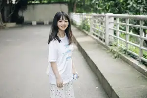 YiTuYu Vol.8664: Kikooo's Fresh Summer Charm – A Glimpse of Lively Urban Beauty-3