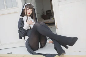 Stunning Nun Cosplay Photography by 51 Jiang: Aesthetic Gothic Habit and Stylized Portrait Collection for Costume Inspiration-7