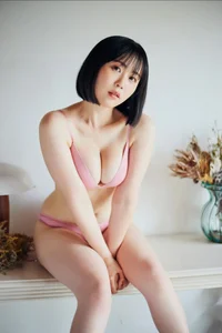 Stunning Yuki Yomichi Digital Photo Book Gyu-tte Shiyo Part 03 – Exclusive FRIDAY Magazine Japanese Model Portrait Collection (54 High-Quality Images)-5