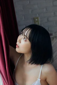 Yuki Yomichi FRIDAY Digital Photo Book: Gyu-tte Shiyo Part 01 – Stunning Japanese Model Lifestyle Photography and Fashion Portraits-1