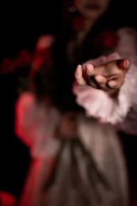 Elegant Red Dream Lolita Fashion Photography - YiTuYu Art Language Vol.9098 featuring Model A Tang-8