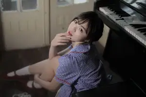 Dian Dian: Captivating Beauty in YiTuYu Vol.8610 - An Emotional Art Language-2