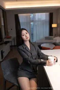 XiuRen No.10497: Xing Ya Da's Alluring Professionalism in an Elegant Skirt Suit-13