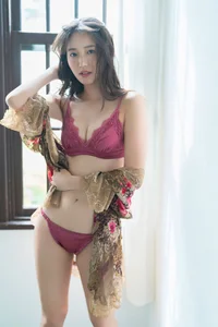 Shida Nene Digital Photo Book: Pure and Natural Aesthetics from SPA! Books - 41 High-Quality Images of the Iconic Japanese Model-2