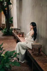 VGU No.170: Elegant Woman in Pristine White Dress Amidst Serene Garden – Capturing Timeless Grace.-5