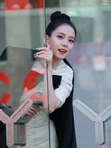 Jisoo BLACKPINK Redefines Barbiecore Aesthetic At The Exclusive Hello Kitty Pop-Up Event-3