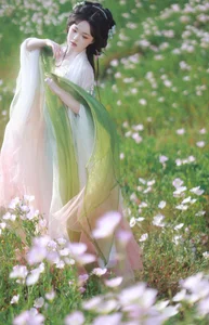 Xian Luo in YiTuYu Art Language Vol.9171: A Stunning Spring-Themed Portrait Collection for Artistic Inspiration and High-Quality Photography Enthusiasts-4