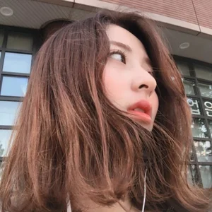 Admiring LE SSERAFIM Yunjin's Stunning Predebut Visuals in Nostalgic Photos - Koreaboo-8