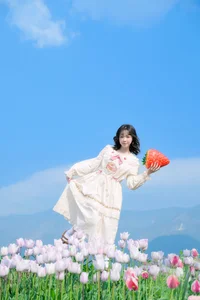 Ethereal Beauty in Flower Fields: YiTuYu Vol.8915 Disexi Si Ning-8