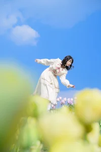 Ethereal Beauty in Flower Fields: YiTuYu Vol.8915 Disexi Si Ning-6