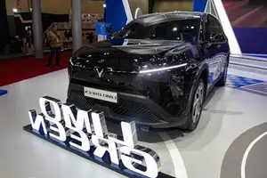 VinFast VF Wild: Mighty Electric Pickup Concept Unveiled, Igniting Indonesia's Market-3