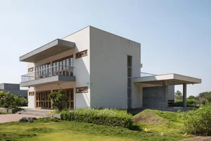 Sustainable Hillside Villa in Ahilyanagar: A Contemporary Multi-Generational Retreat Designed for Slow Living and Natural Ventilation-1