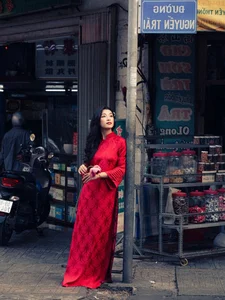 Lan Thy exudes cinematic elegance in a stunning red Ao Dai-1