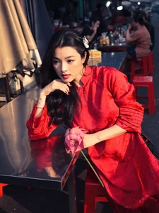 Lan Thy exudes cinematic elegance in a stunning red Ao Dai-7