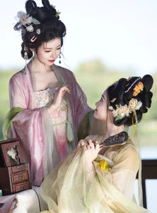 Timeless Spring Aesthetics: Ban Ri Xian Featured in YiTuYu Art Language Vol.9381 Kasuga Party Photo Series-3