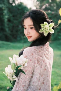 Ethereal Muse in the Golden Hour Bloom-0