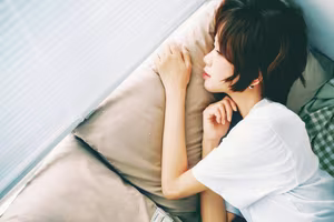 VGU No.25: Discover the Radiant Smile of a Young Woman with Relaxing Music-8