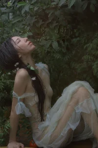 Radiant Summer Style: Artistic Portrait Collection Featuring Wendy Yuan Zi Mo Te in YiTuYu Art Language Vol.9374-8