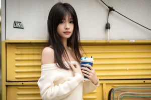 Capturing the Soft Essence of Autumn with Xiao Le Ge Fei Xiang-30