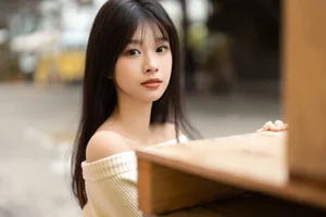 Capturing the Soft Essence of Autumn with Xiao Le Ge Fei Xiang-0