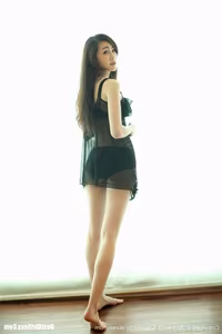 IMiss Vol.004 Collection Model: Discover the Alluring Charm of this Stunning Beauty-6