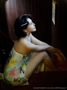 Elegant Modern Cheongsam Fashion and Oriental Aesthetic Photography: XiuRen No.10749 Featuring the Graceful Lilyanna-24