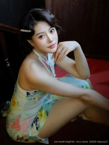 Elegant Modern Cheongsam Fashion and Oriental Aesthetic Photography: XiuRen No.10749 Featuring the Graceful Lilyanna-23