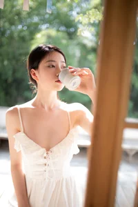 Eternal Summer: Capturing Nian Nian’s Radiant Aesthetic in Summer Story Photo Series-2