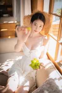 Eternal Summer: Capturing Nian Nian’s Radiant Aesthetic in Summer Story Photo Series-10