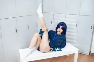 Coser PoppaChan Hayase Yuuka Part01: Dynamic & Alluring Locker Room Cosplay-9