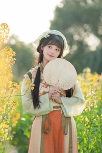 Lạc Bước Giữa Đồng Hoa Cải Vàng Cùng Nàng Thơ Xia Yu Xiao Nian-33